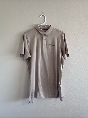Columbia Men's Polo Shirt in Light Taupe